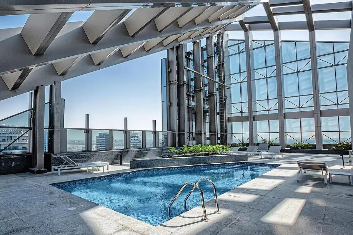 Charming Studio Retreat -Few Steps Away From Ocean Dubai Apartment