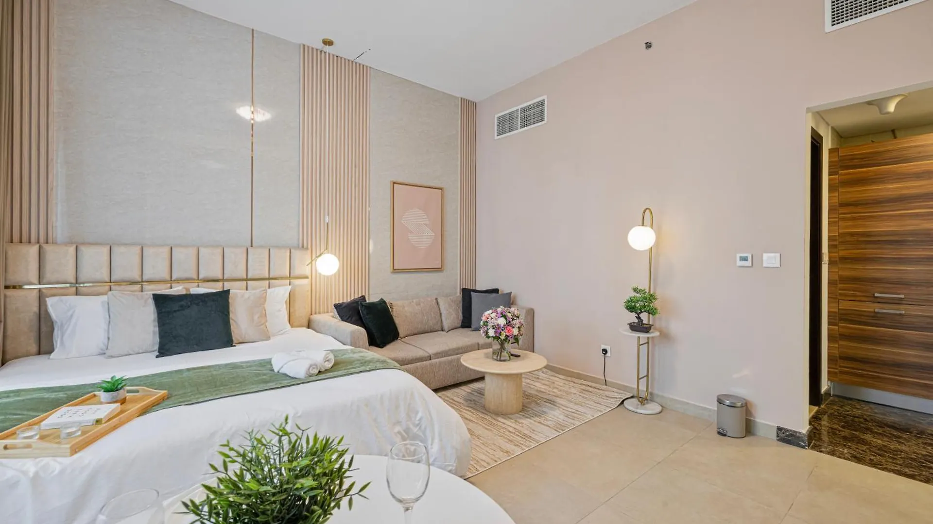 Charming Studio Retreat -Few Steps Away From Ocean Dubai 0*,
